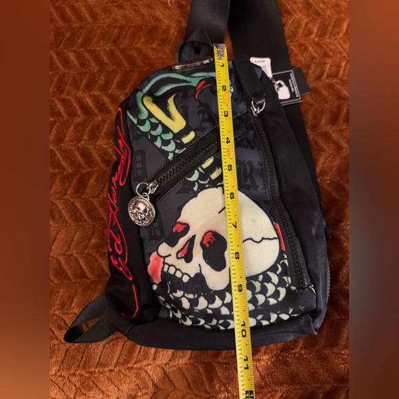 NWT Ed Hardy Black and Red Sling Bag/Bum Bag with Skull Design - Picture 14 of 14